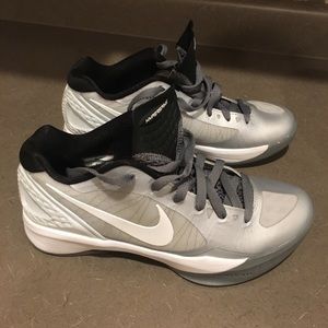 Nike hyperspike volleyball shoes women’s size 8.5